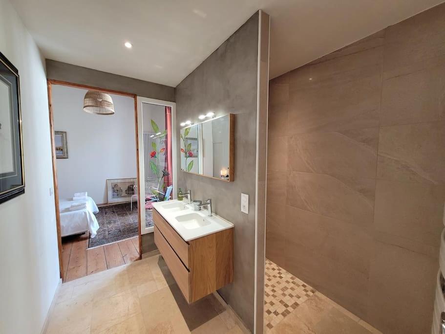 La Maitrise Bed & Breakfast บาเยอ ภายนอก รูปภาพ